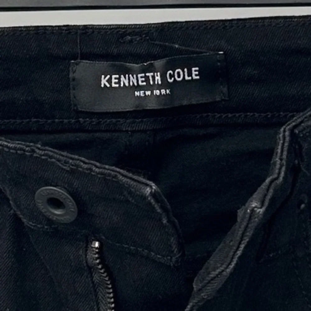Kenneth Cole New York Mens Slim Fit Jeans 30x32 Black Solid 5-Pocket Denim Pants